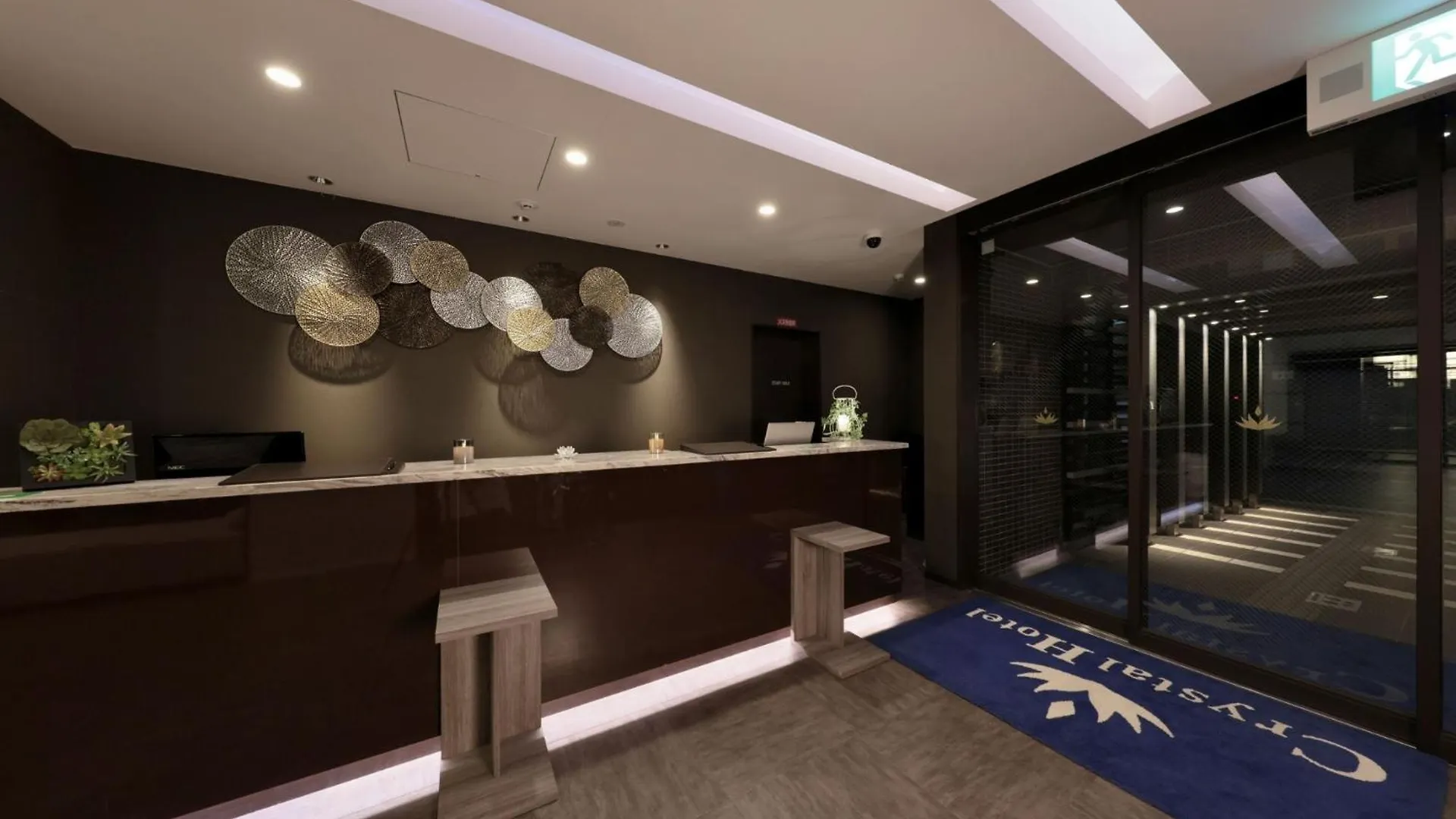 Dotonbori Crystal Hotel - Vacation Stay 77472V Osaka